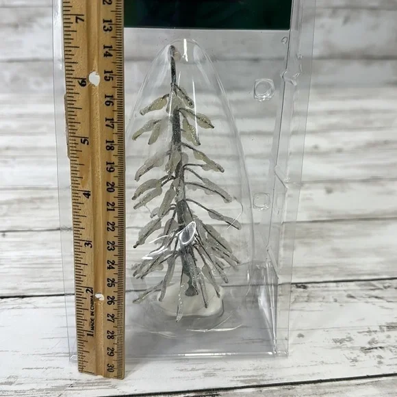 LEMAX ICED PINE MEDIUM CHRISTMAS VILLAGE ACCESSORY COVENTRY COVE 2002 vintage - Picture 3 of 5